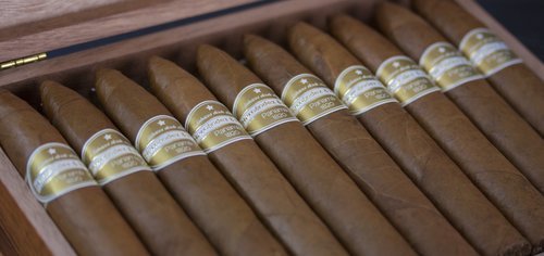 Zigarren der Serie Hernandez & Ruiz Zigarren
