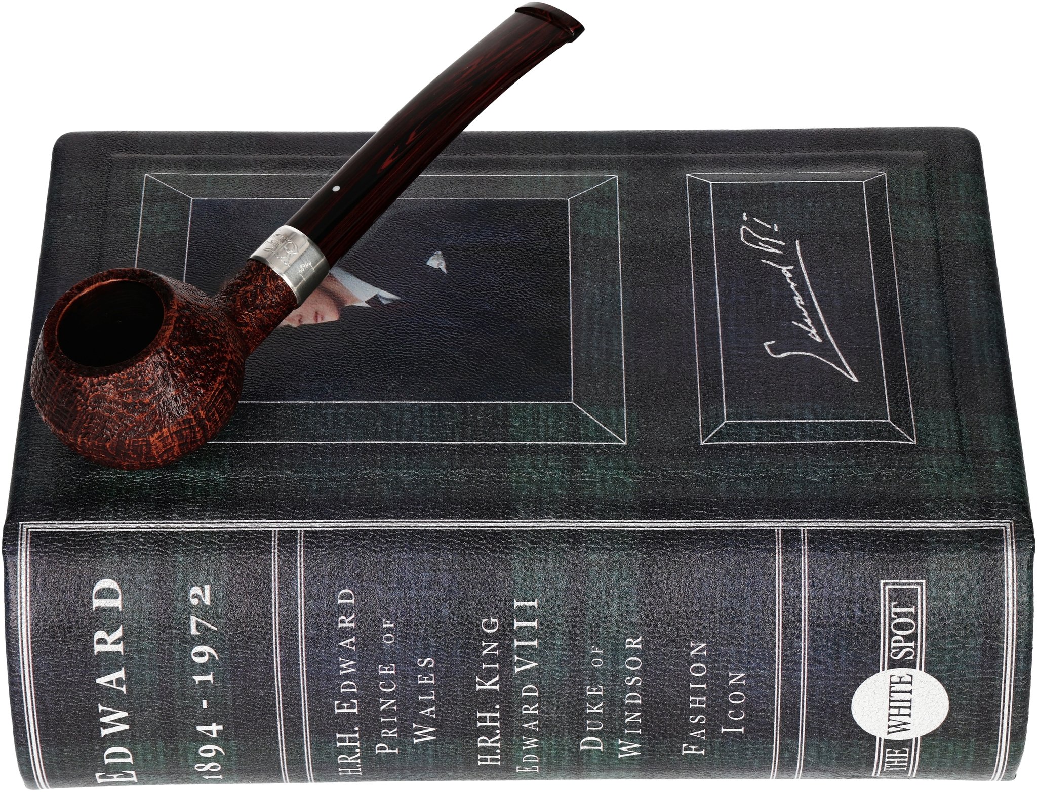 Dunhill Pipes Christmas Pipes 2024 King Edward VIII (4) (Cumberland) (14/51)_07