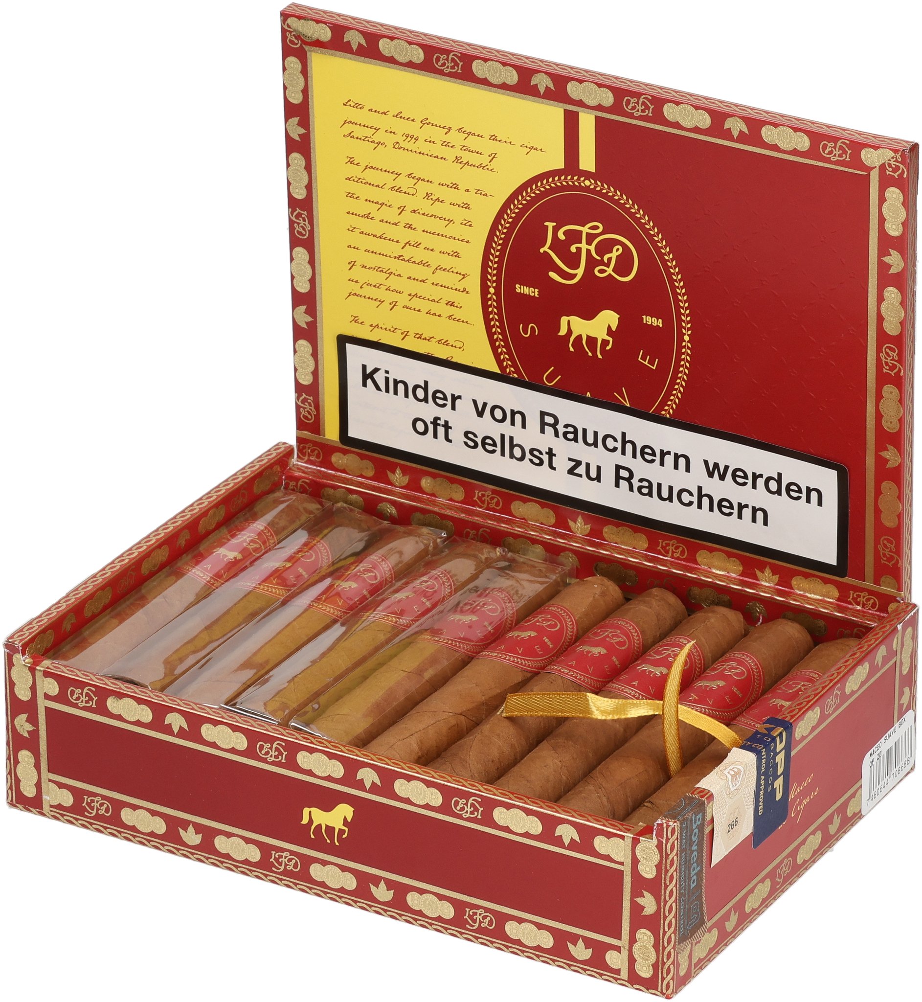 Suave Maceo box open