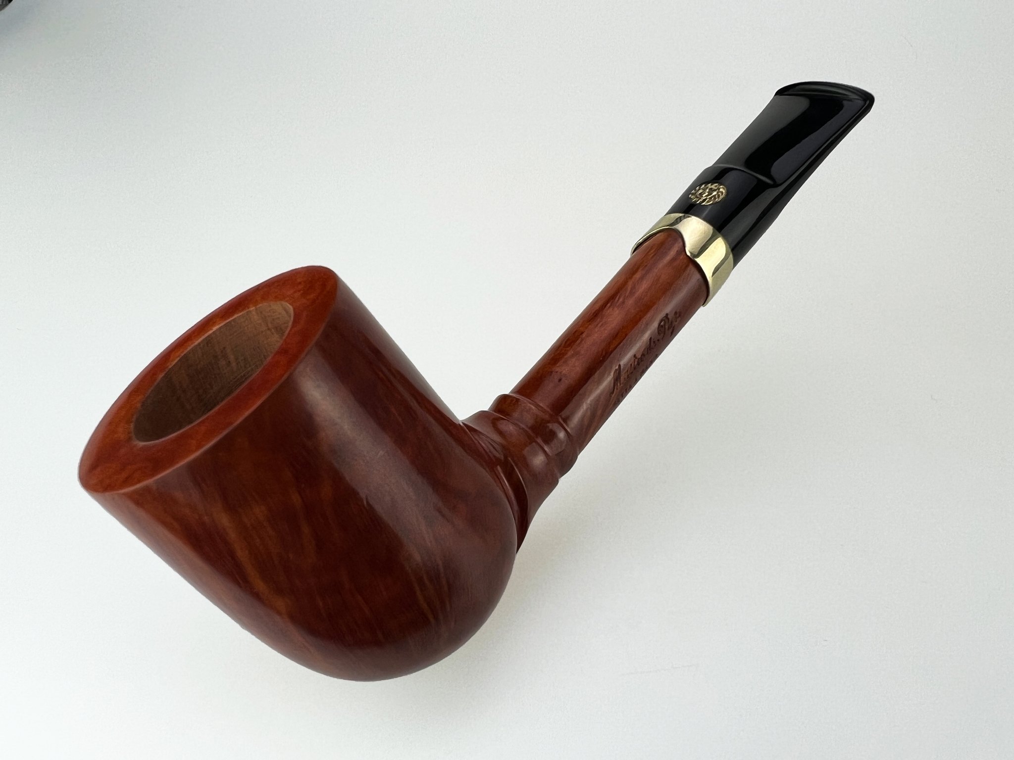 Mastro de Paja Handmades Casket gold pipe 4