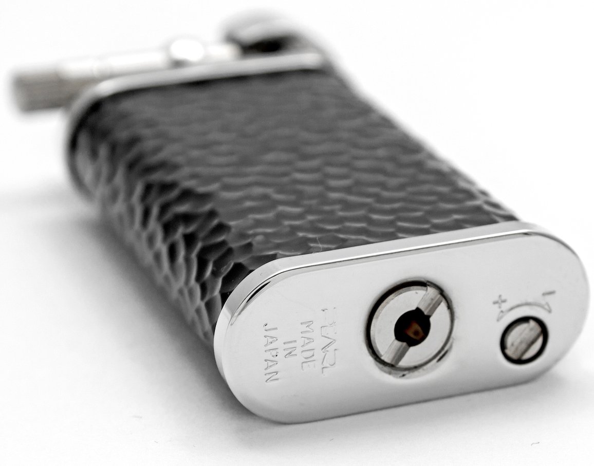 Pearl Pfeifenfeuerzeug Stanley Chrom schwarz gehämmert (PE72933-10) Detailbild