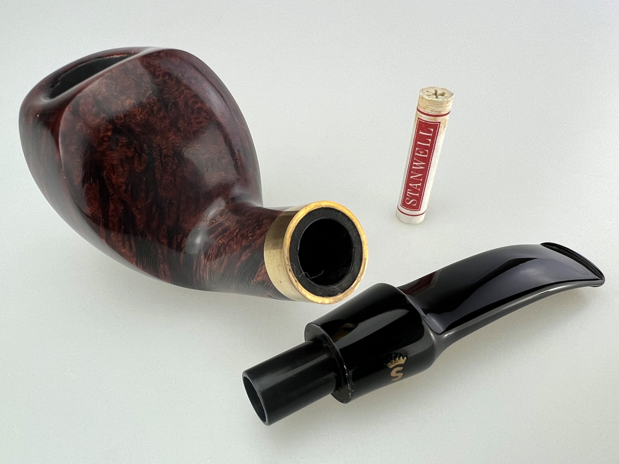 Stanwell Einzelstücke und Restposten (NOS) Revival Modell 168/9 dunkelbraun