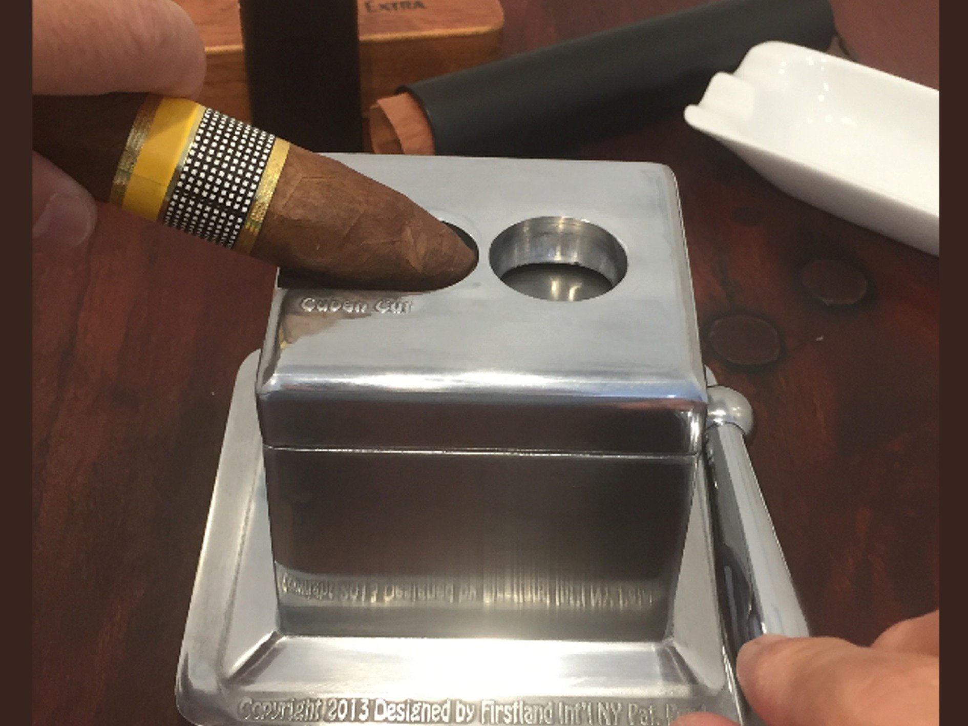 Classic Tisch-Zigarrenabschneider Edelstahl Cuban Cut 2 Klingen (593722) Detailbild 2