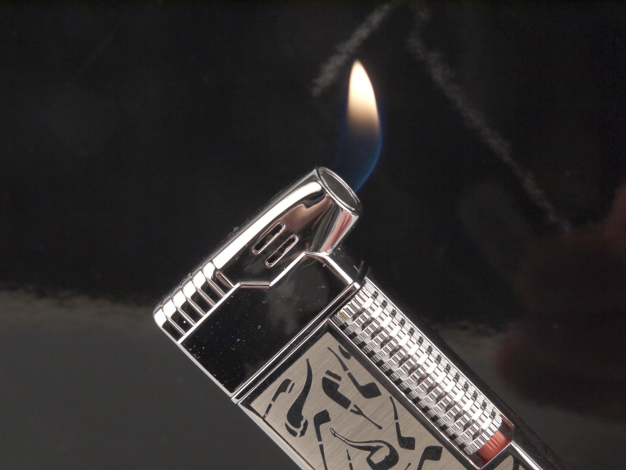 Passatore Pfeifenfeuerzeug chrom poliert Pfeifenmotive (234014) Flamme