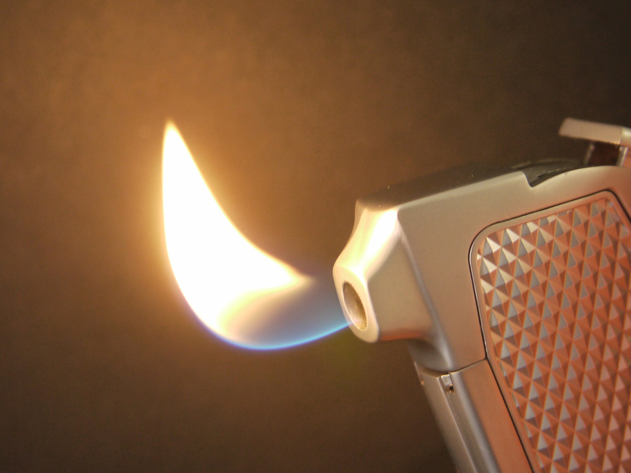 Ruben silber chrom Flamme