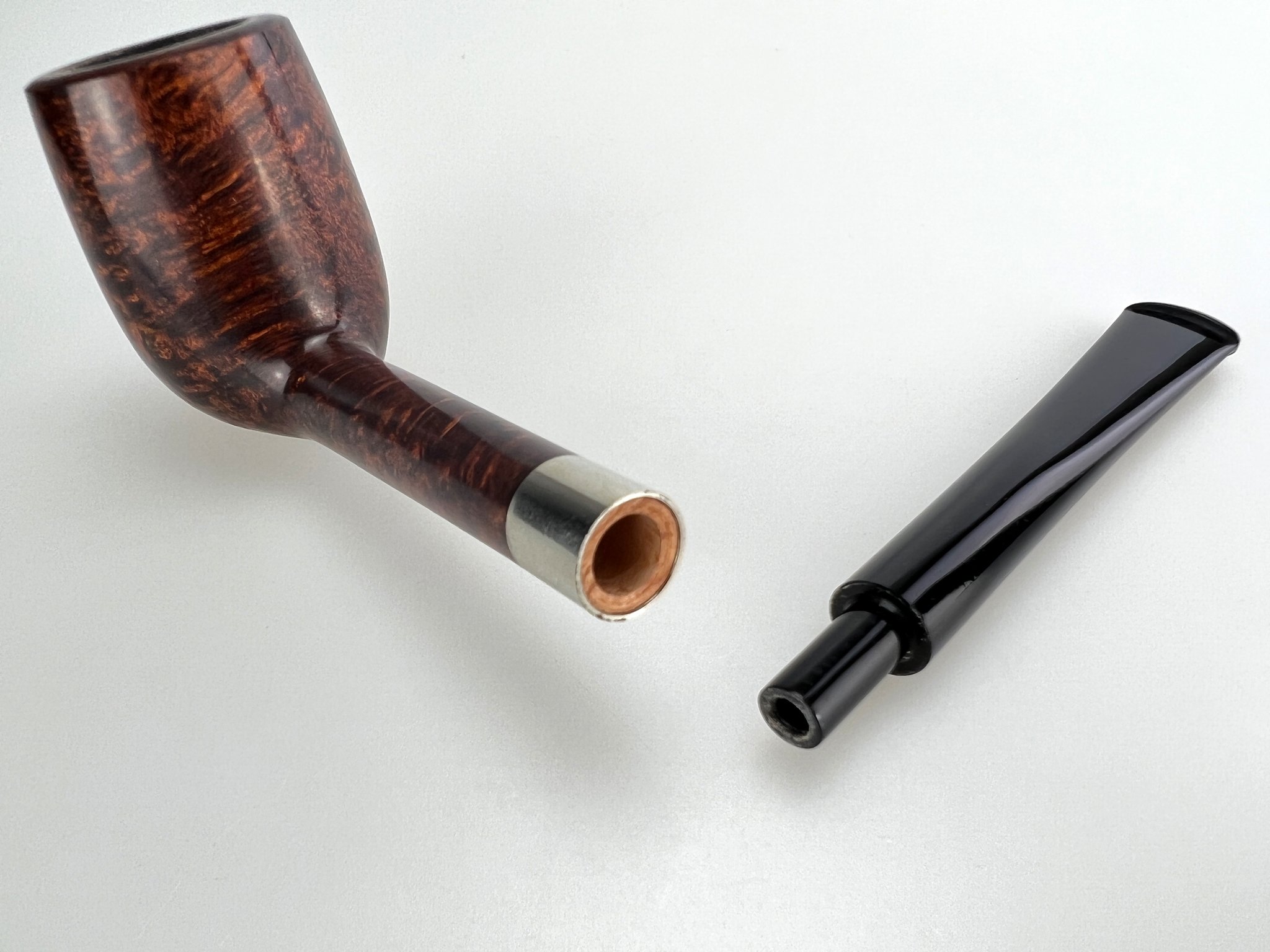 Bruno Nuttens Freehand Pfeifen Heritage H2 (Nr. 89)