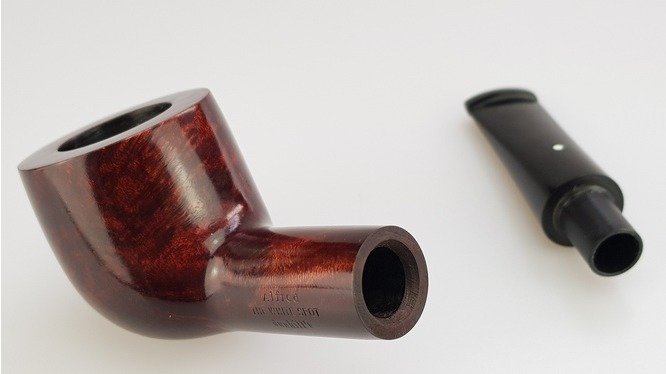 Dunhill Bruyere Pot Stubby 4106F 8866
