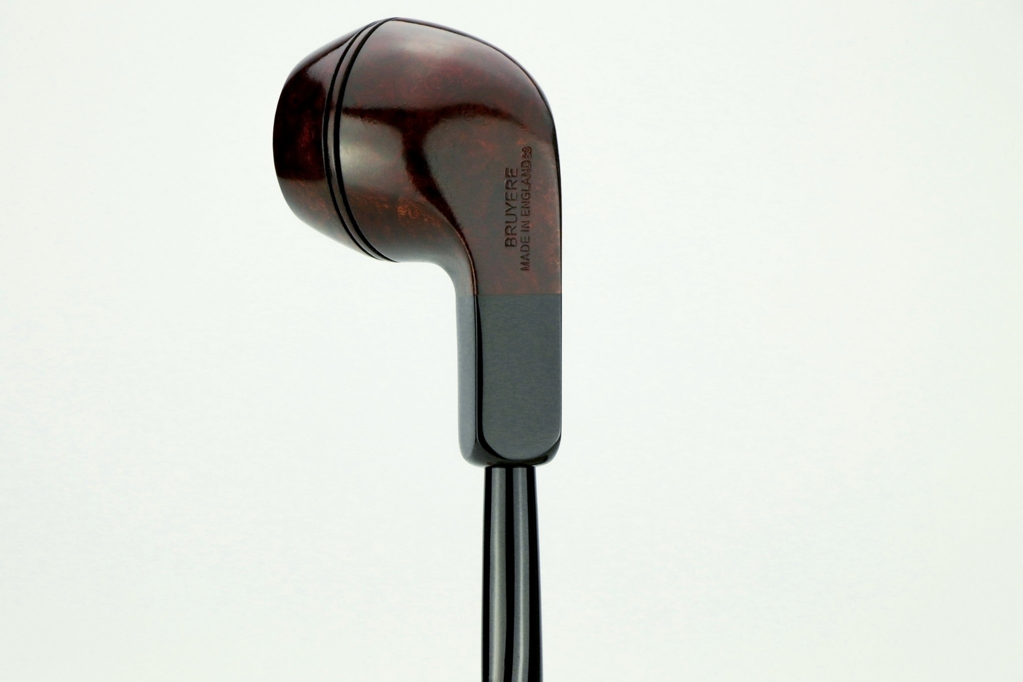 Dunhill_Bruyere_No_3104_Bulldog_04