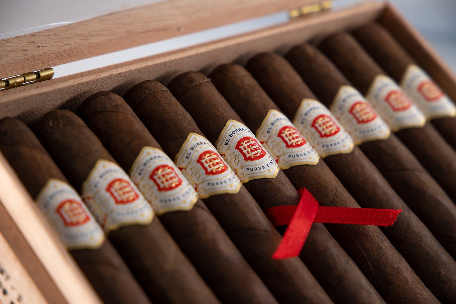 Dapper El Borracho Toro Kiste offen Stimmungsbild