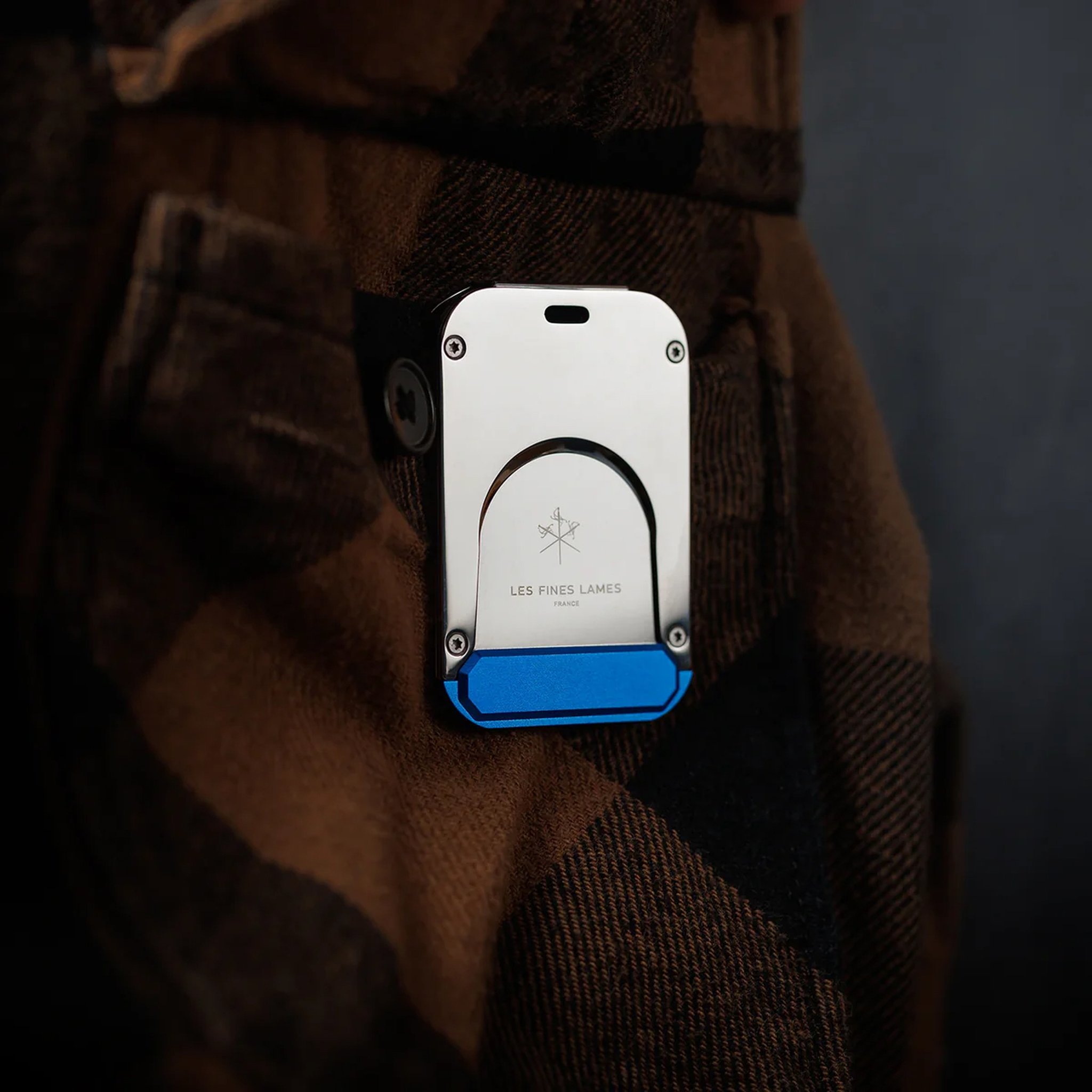 T135 Clip Blau (ohne Kette)_04