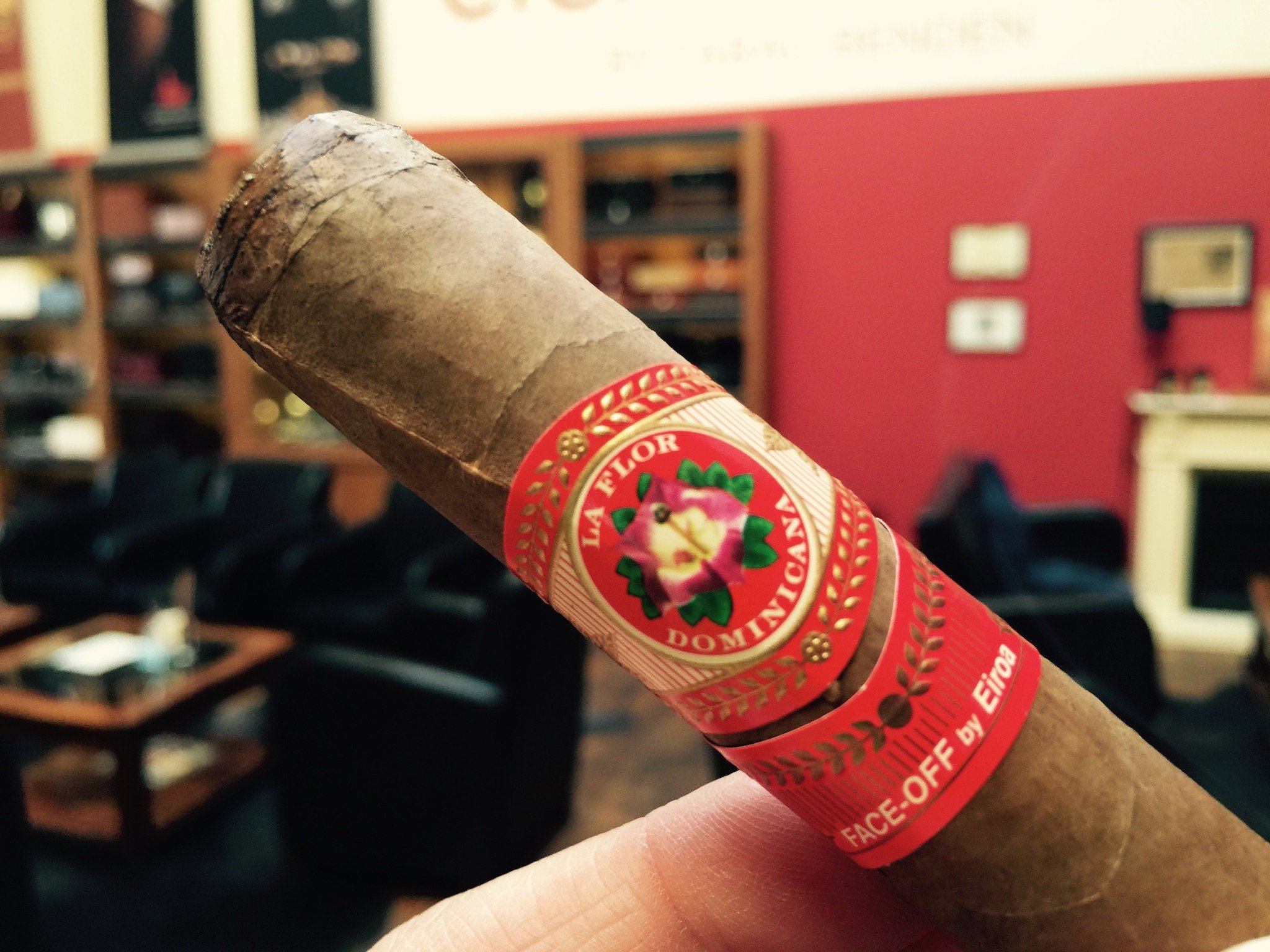 La Flor Dominicana 11/01 Face Off by Eiroa Review