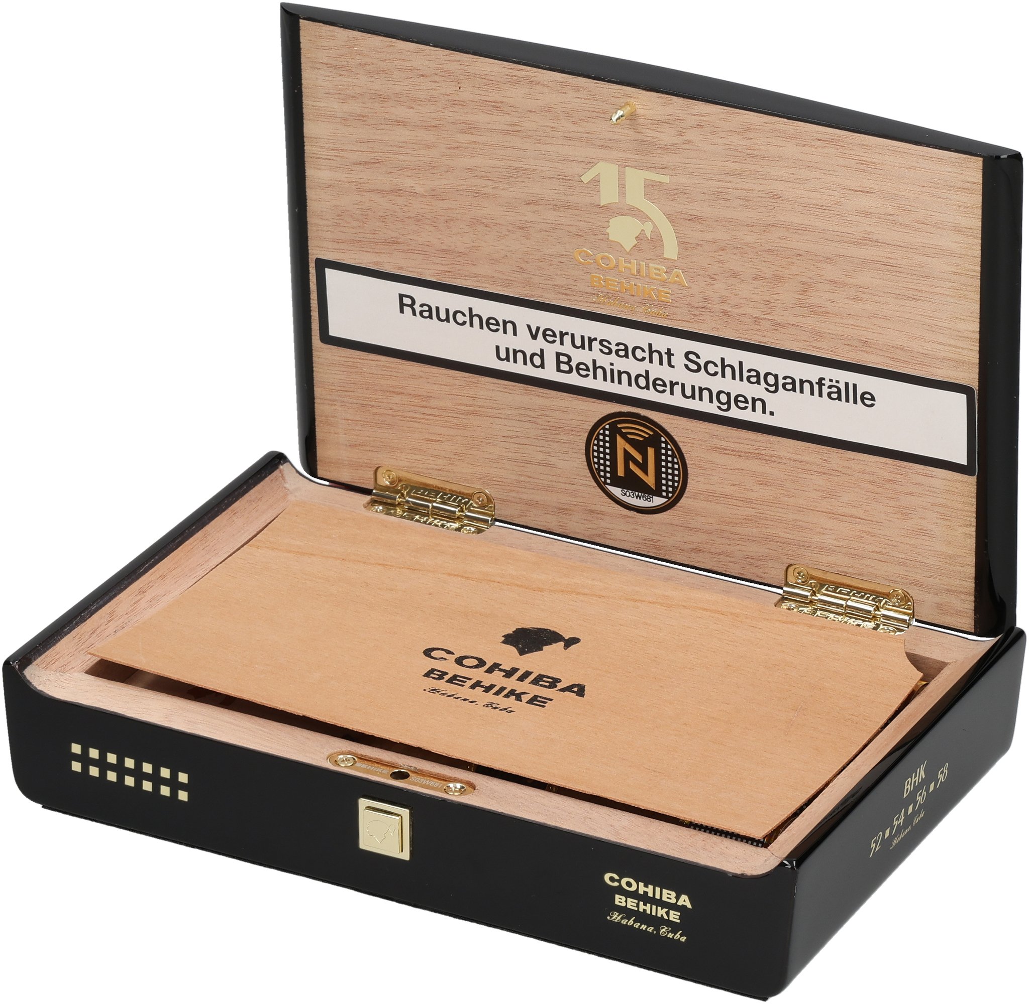 BHK 15 Aniversario box open 2