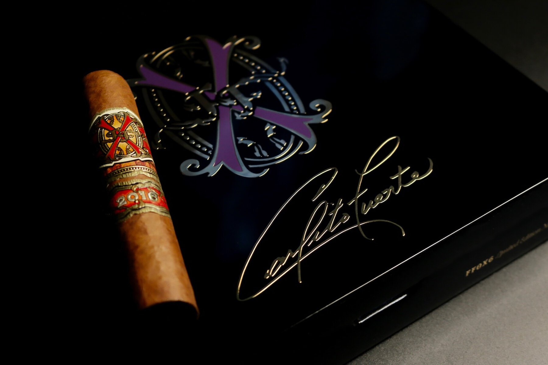 Arturo Fuente Opus X Limited Editions Heaven and Earth FFOX6 Opus 6 (Black) Stimmungsbild 2